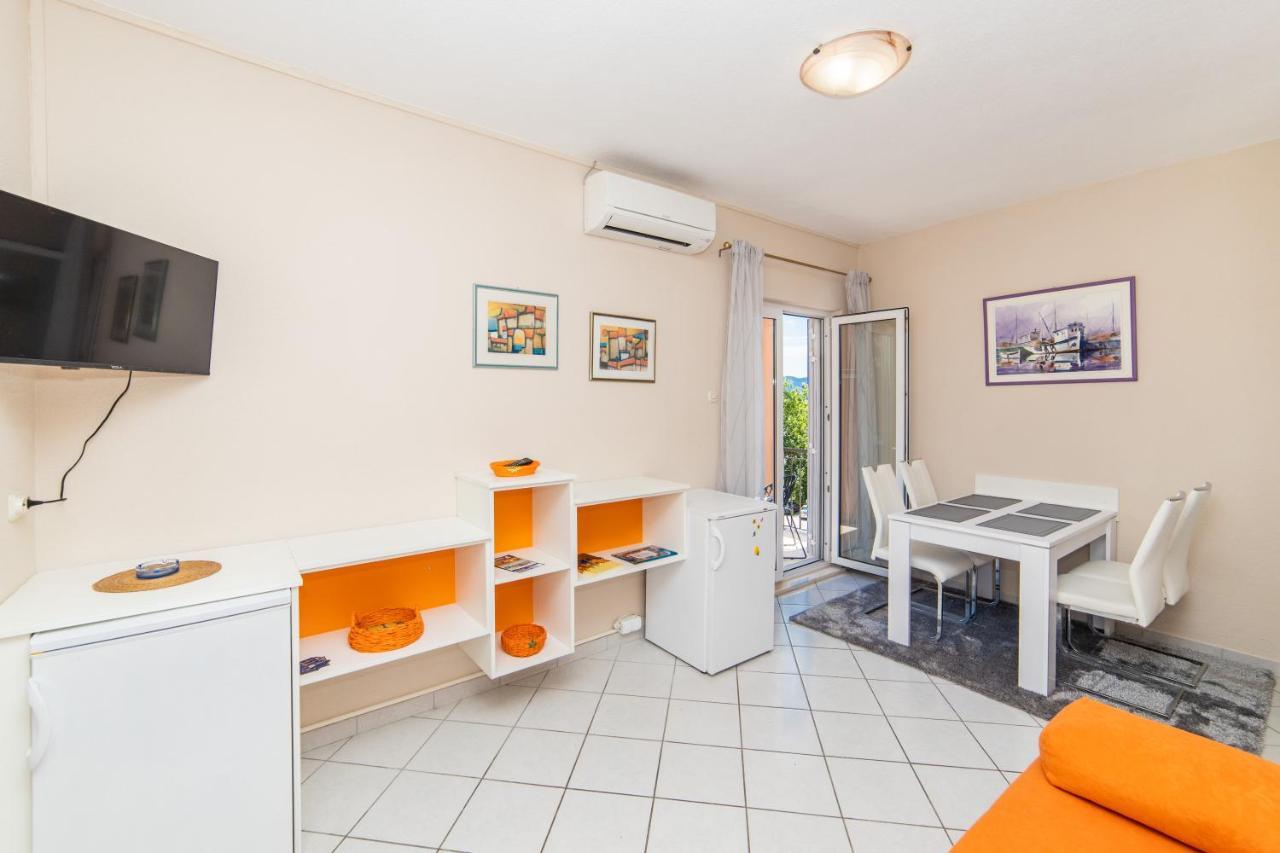 Apartmani Lile Gradac  Extérieur photo