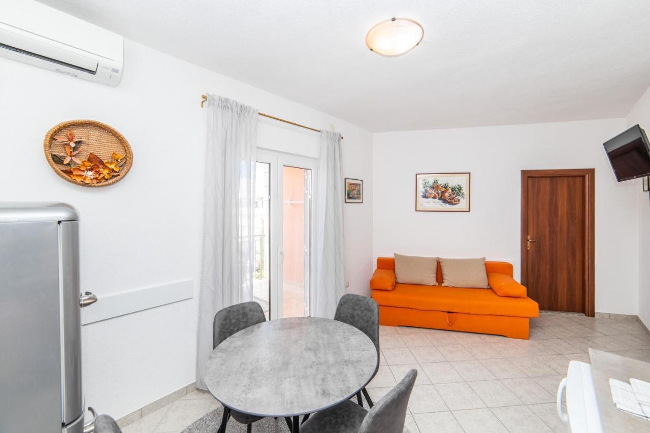 Apartmani Lile Gradac  Extérieur photo